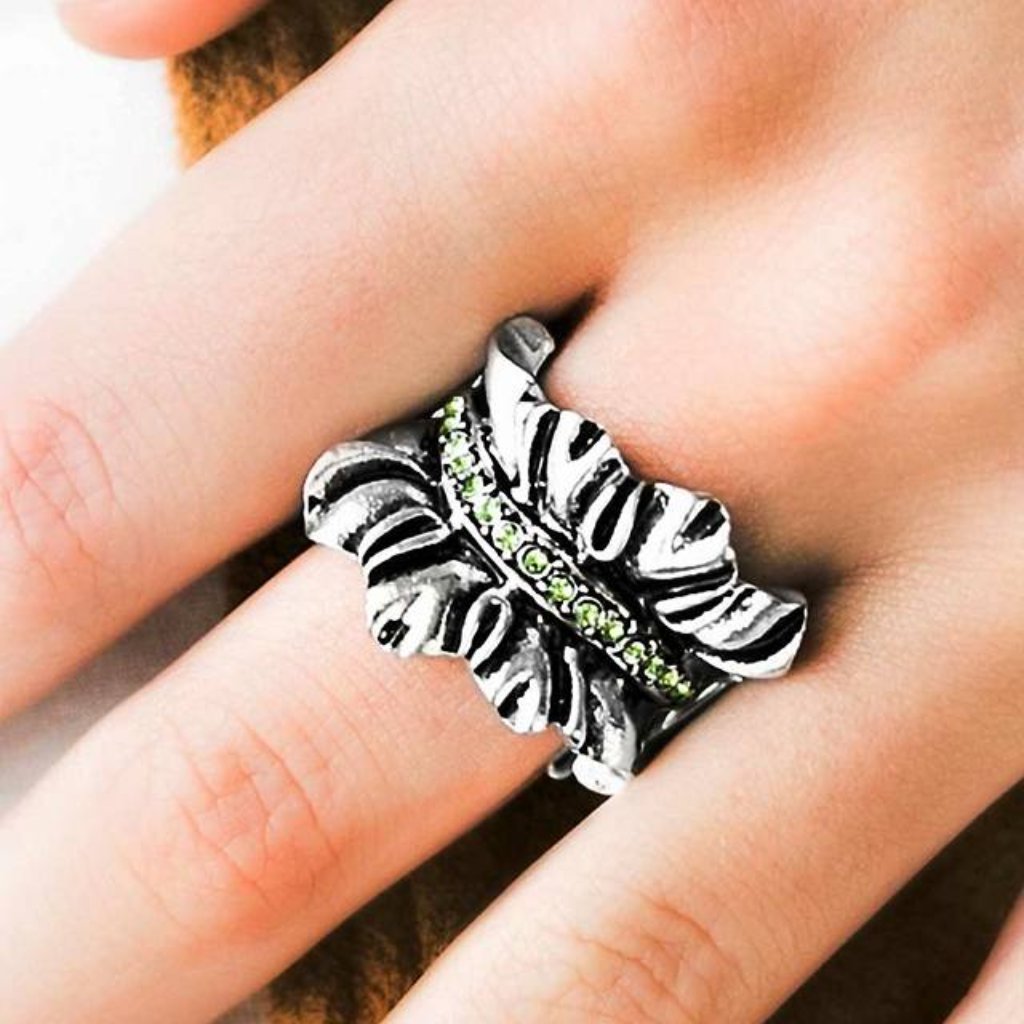 Silver Ruffled Ring